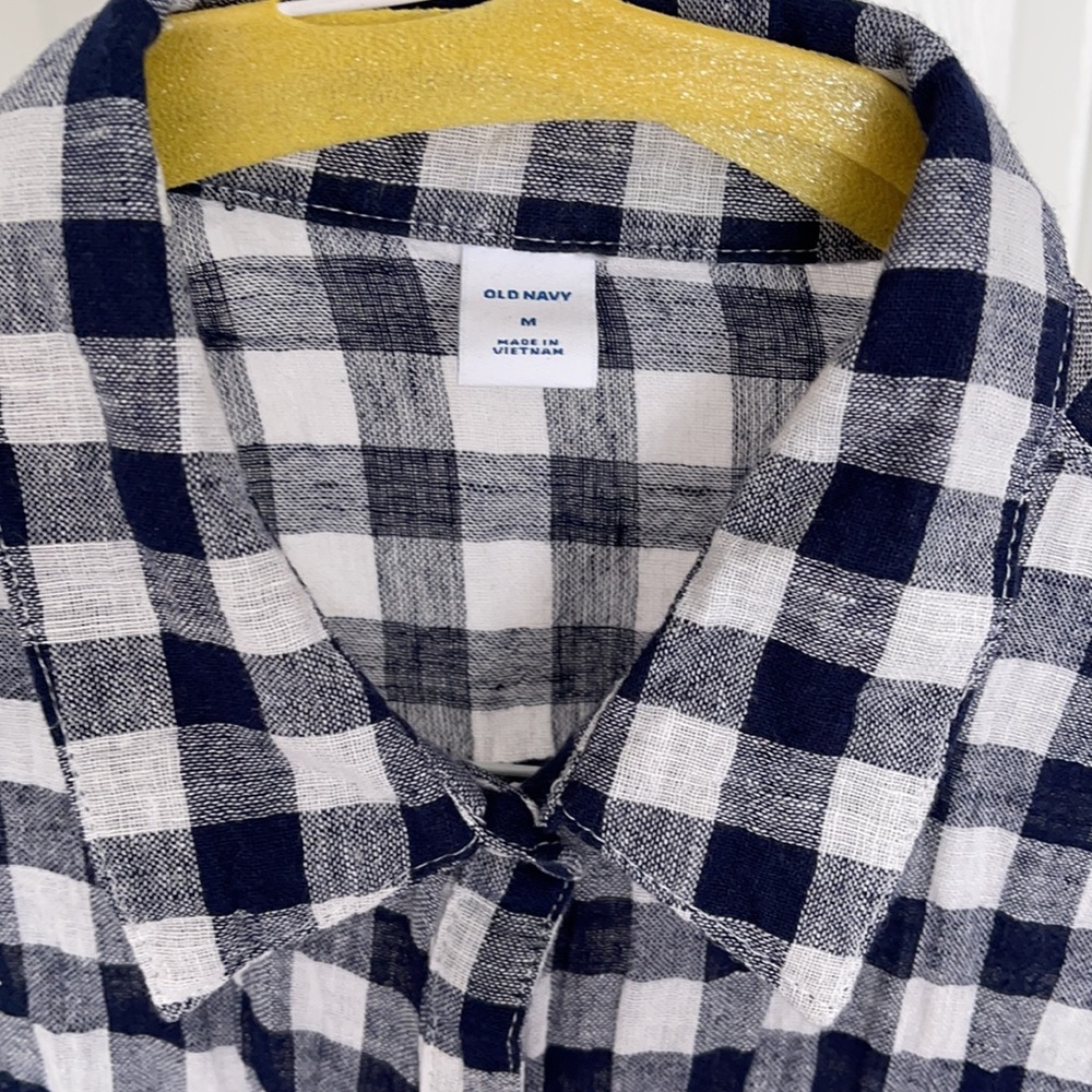 Old Navy Linen Tie Front Shirt - Medium - Picture 3 of 5